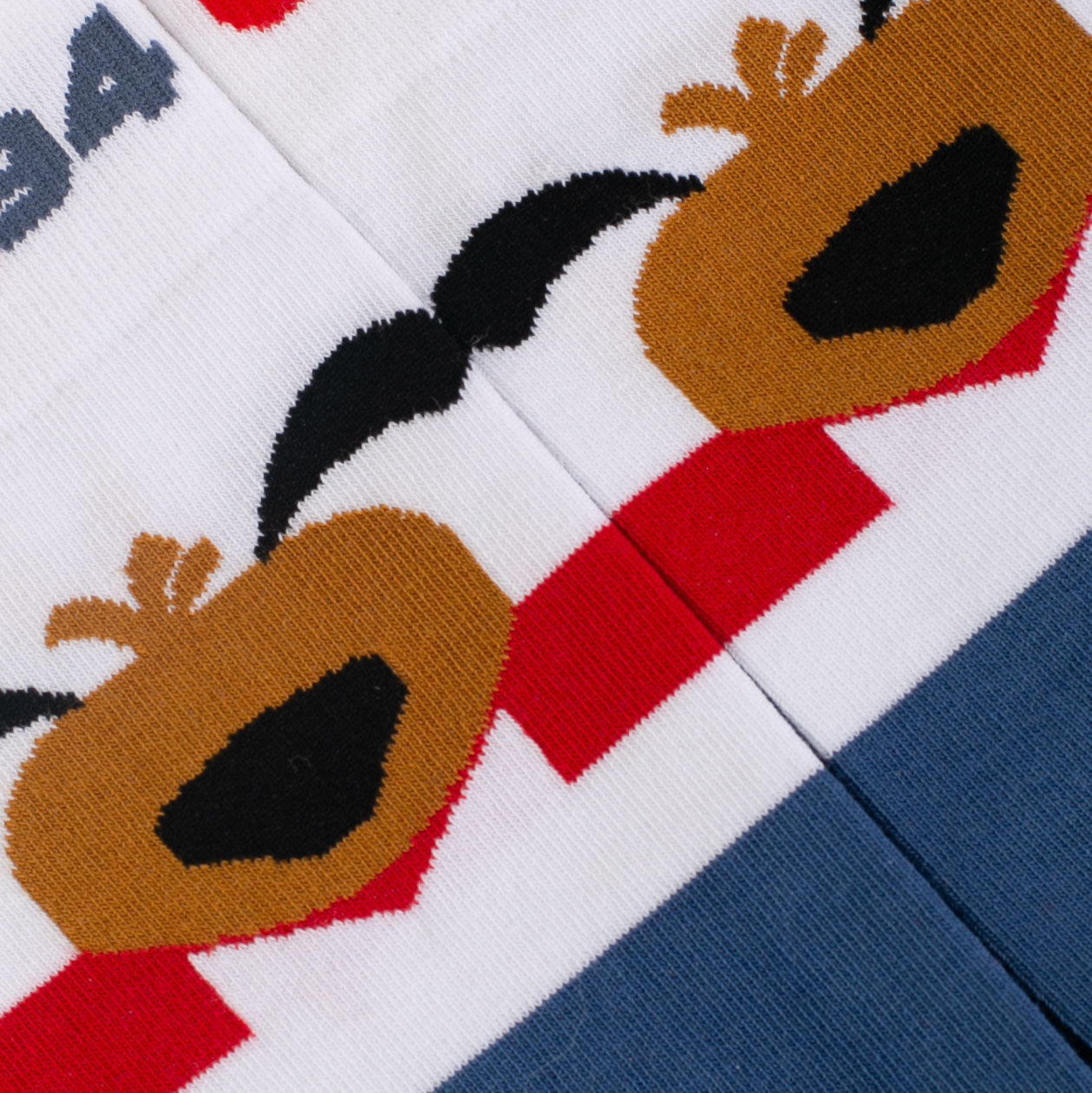 Memoraball SOcks Collector's edition  featuring USA 94 World Cup mascot 