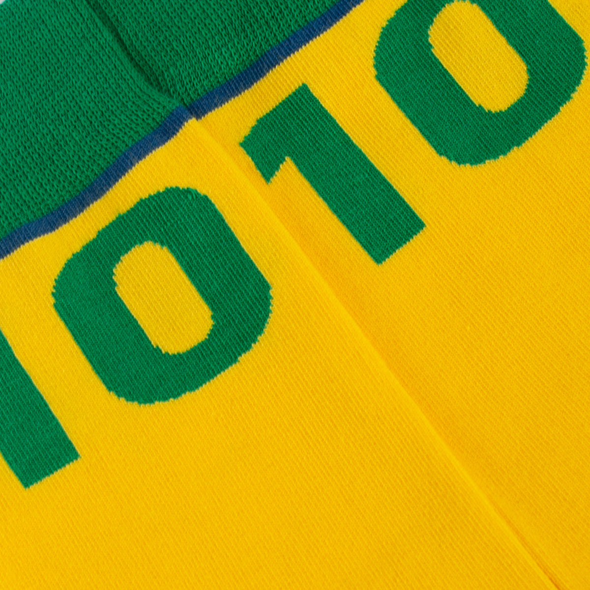 Memoraball socks featuring Pelé 'The 10' and Brazilian national colors