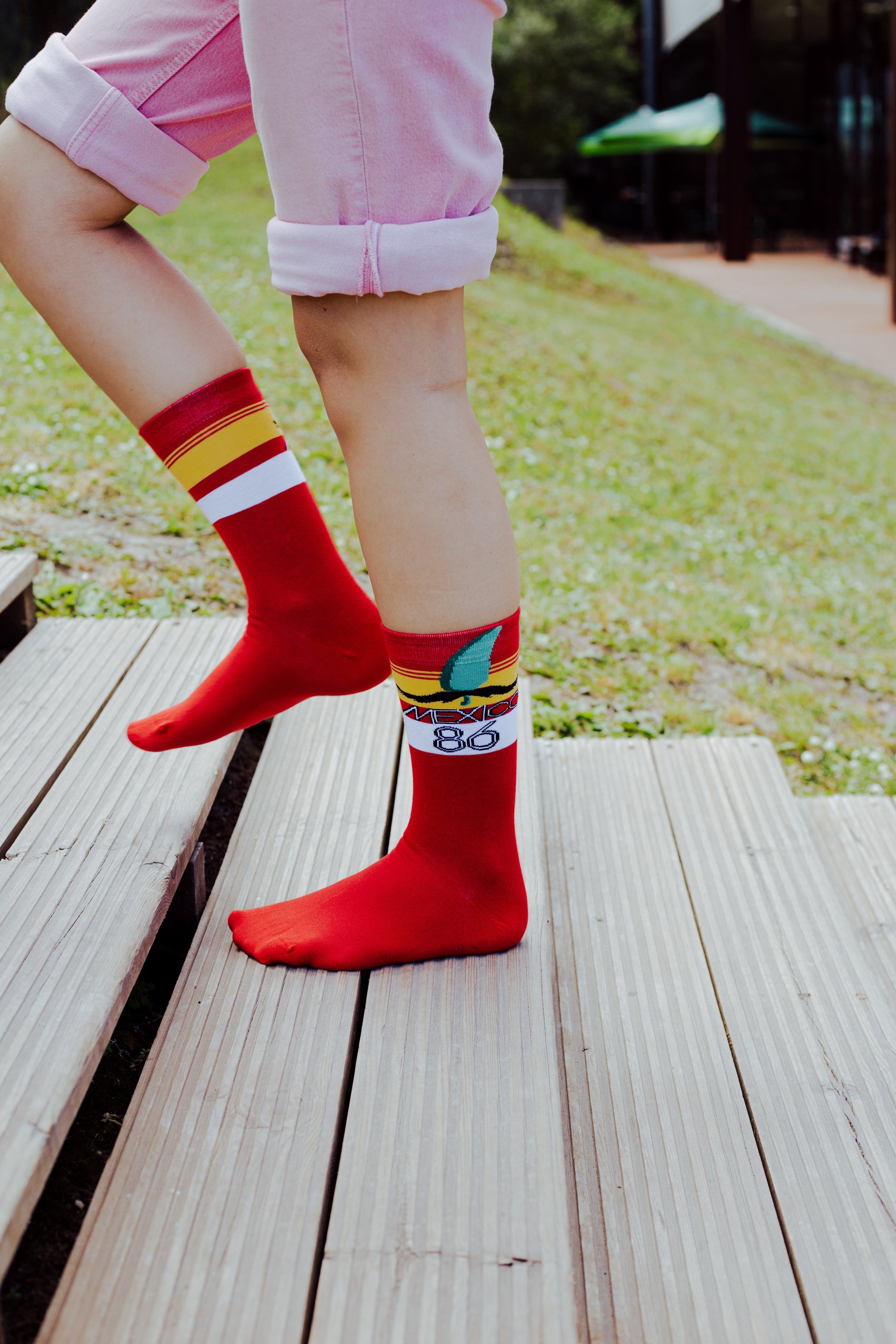 football memoraball socks celebrating Mexico 1986 World Cup with Mexican colors and Pique mascot, crafted in Portugal with premium materials